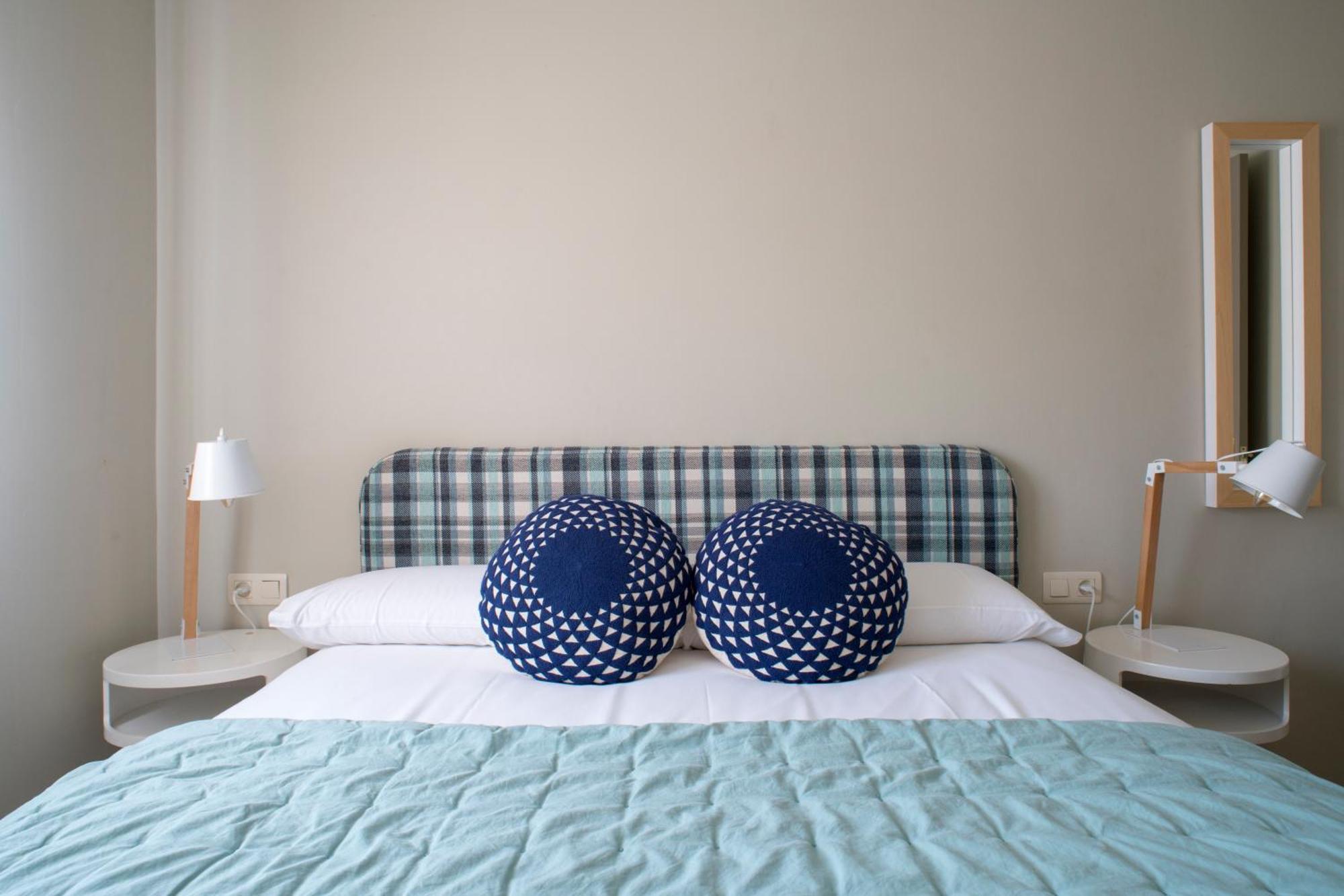 Apartaments Turistics Cardona II Buitenkant foto